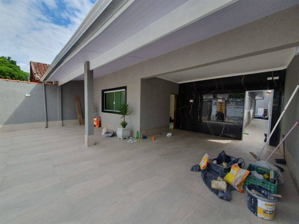 Casa com 5 quartos e 320 m² em Canto Do Forte, Praia Grande
