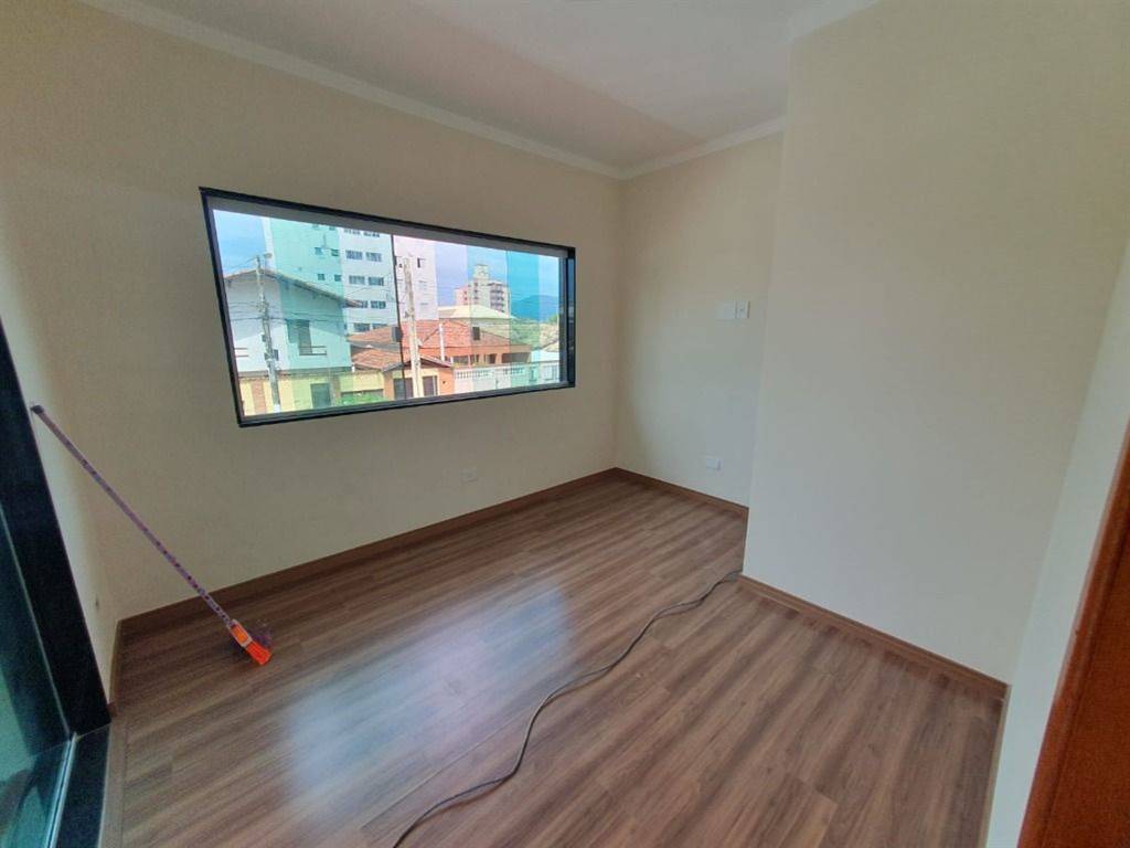 Casa com 5 quartos e 320 m² em Canto Do Forte, Praia Grande