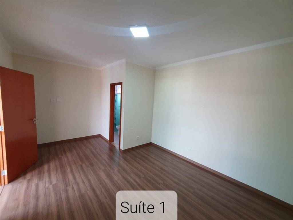 Casa com 5 quartos e 320 m² em Canto Do Forte, Praia Grande