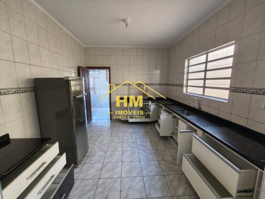 Casa com 3 quartos e 148 m² em Vila Cascatinha, São Vicente
