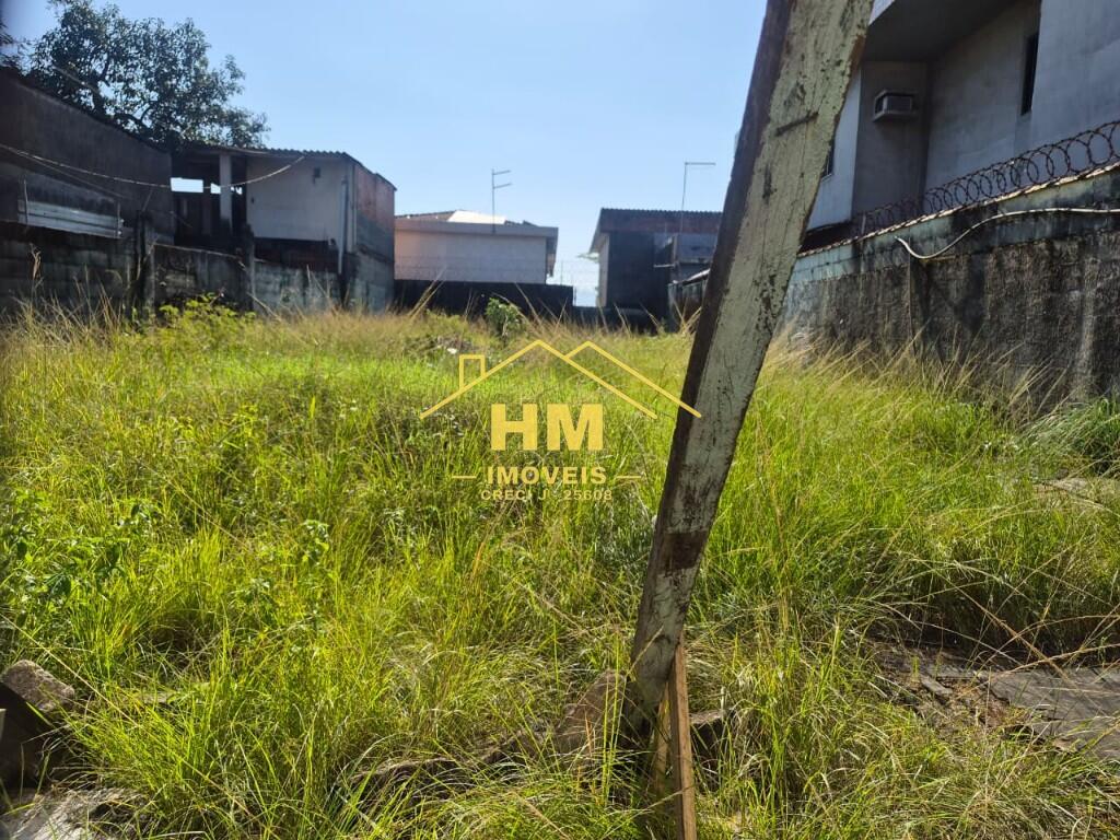Terreno com 300 m² em Centro, São Vicente