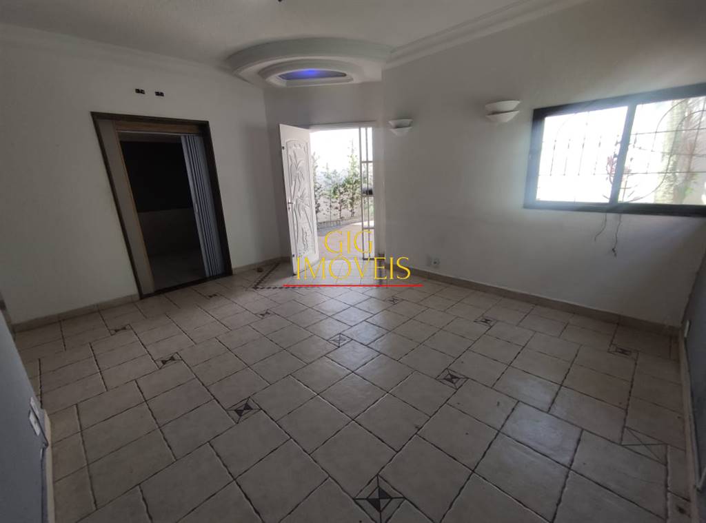 Casa com 4 quartos e 215 m² em Aviação, Praia Grande