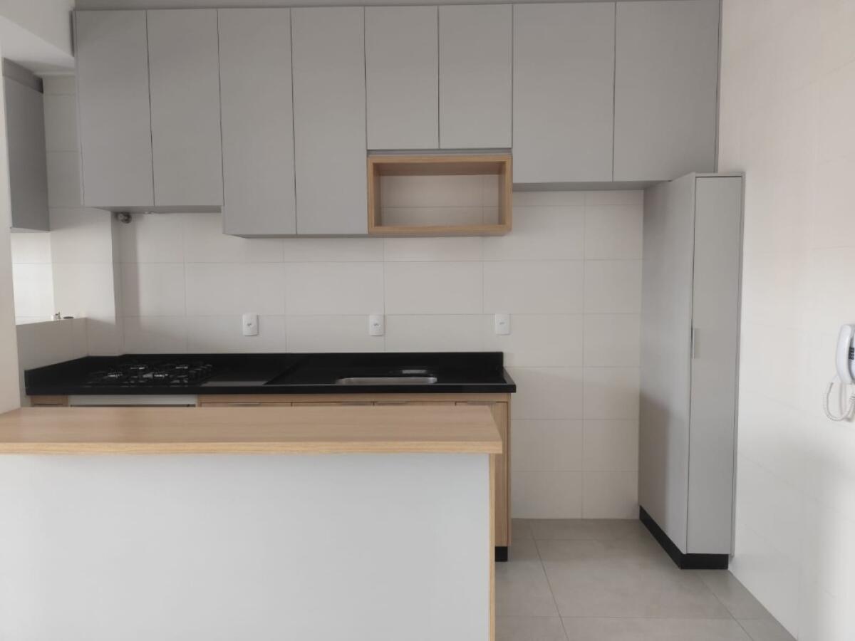 Apartamento com 2 quartos e 72 m² em Aviação, Praia Grande