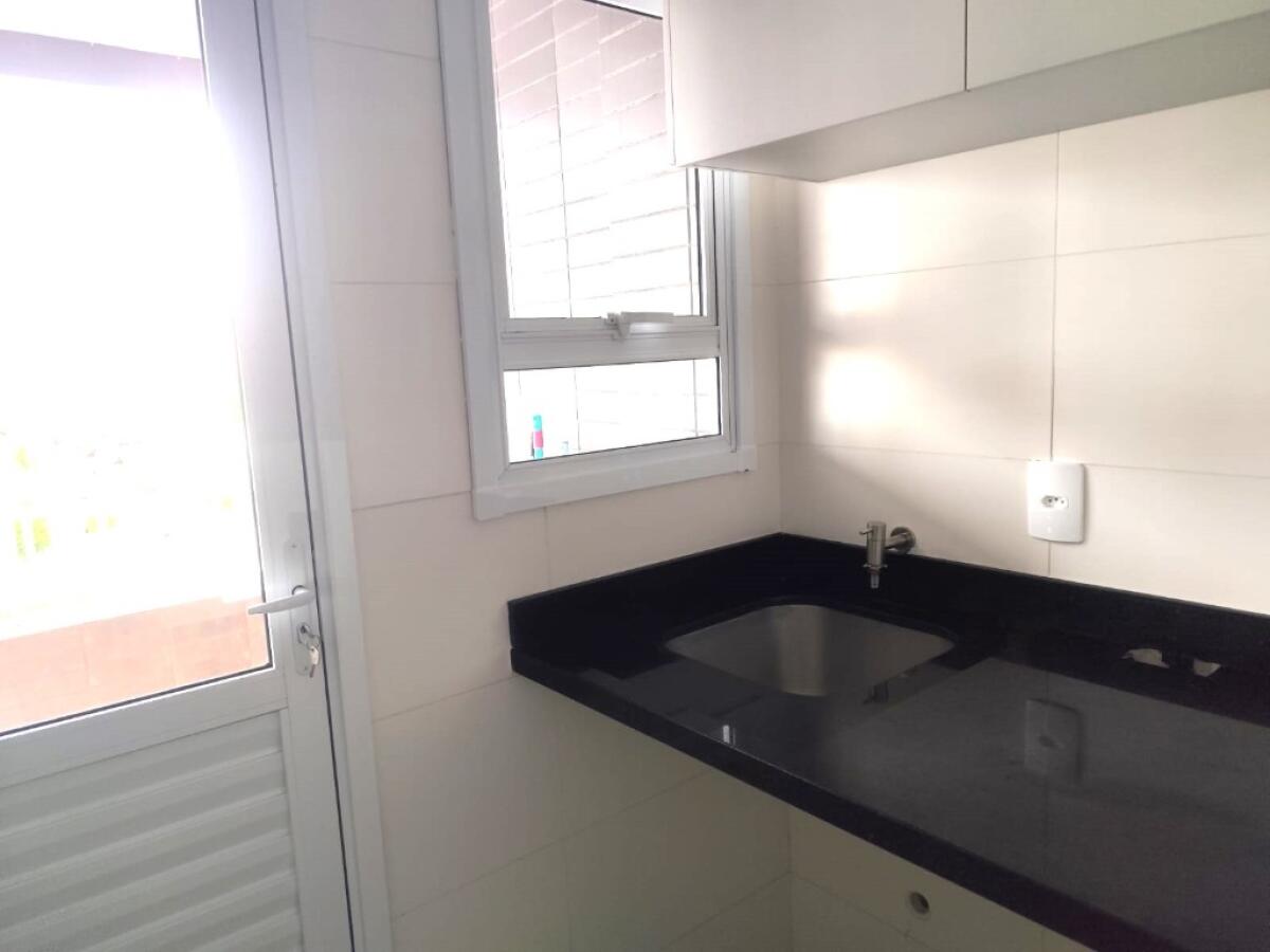 Apartamento com 2 quartos e 72 m² em Aviação, Praia Grande