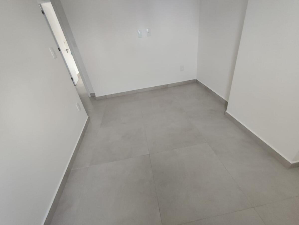 Apartamento com 2 quartos e 72 m² em Aviação, Praia Grande