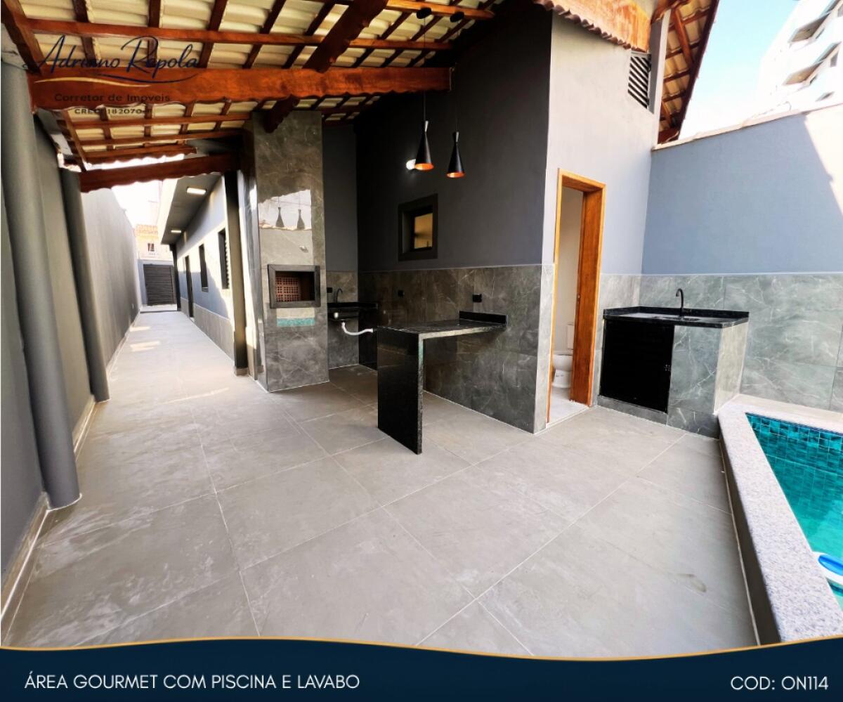 Casa com 2 quartos e 70 m² em Centro, Mongaguá