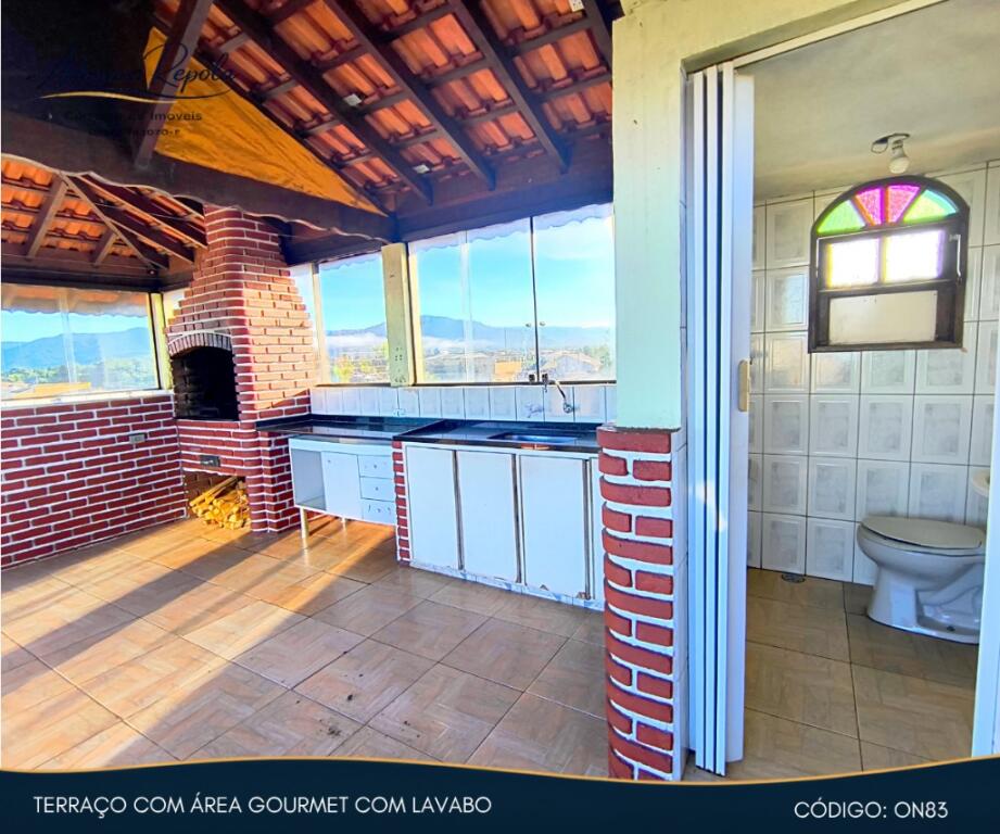 Casa com 2 quartos e 174 m² em Centro, Mongaguá