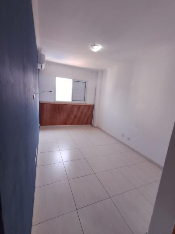 Apartamento com 2 quartos e 90 m² em Vila Tupi, Praia Grande