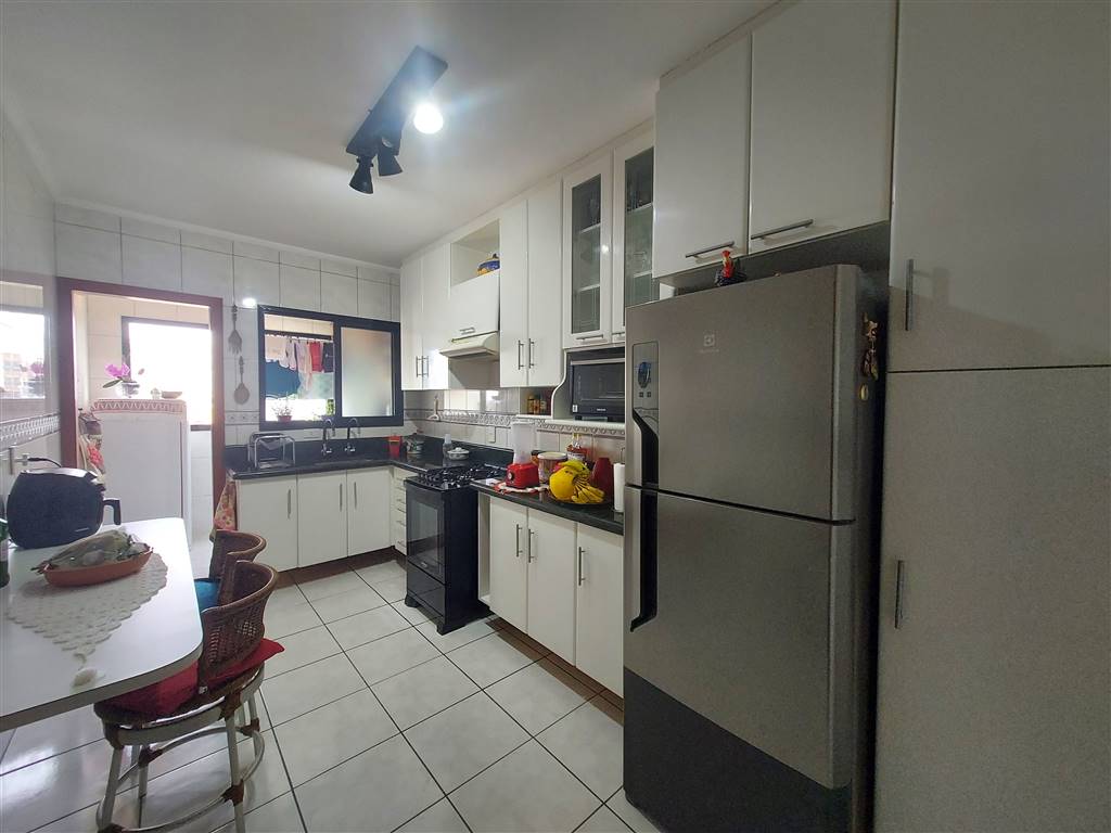 Apartamento com 2 quartos e 83 m² em Vila Guilhermina, Praia Grande