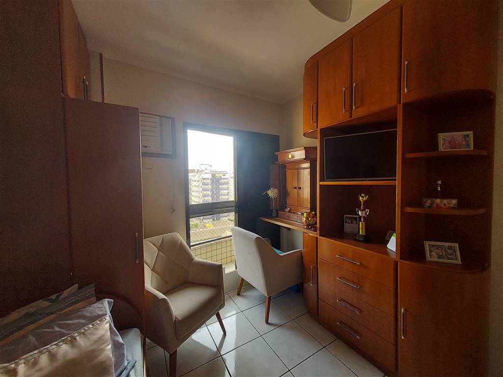 Apartamento com 2 quartos e 83 m² em Vila Guilhermina, Praia Grande