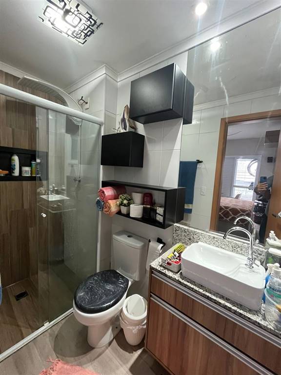 Apartamento com 2 quartos e 76 m² em Vila Guilhermina, Praia Grande