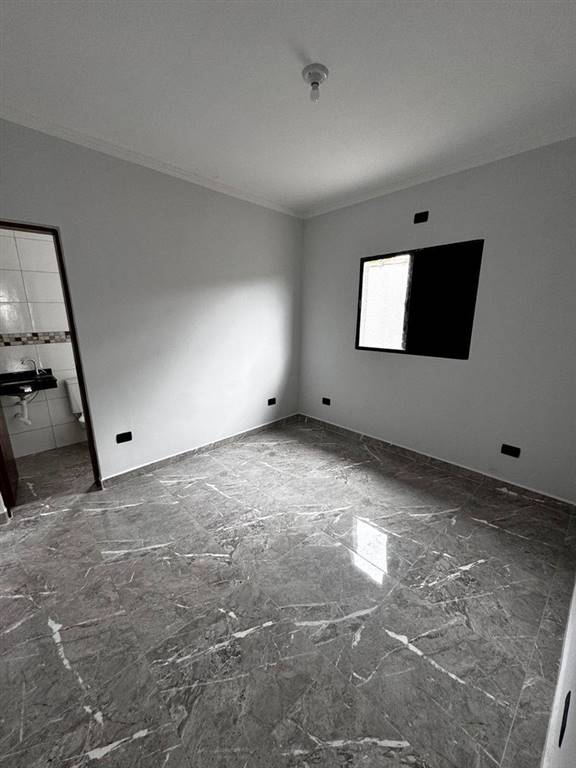 Casa com 2 quartos e 5618 m² em Agenor De Campos, Mongaguá