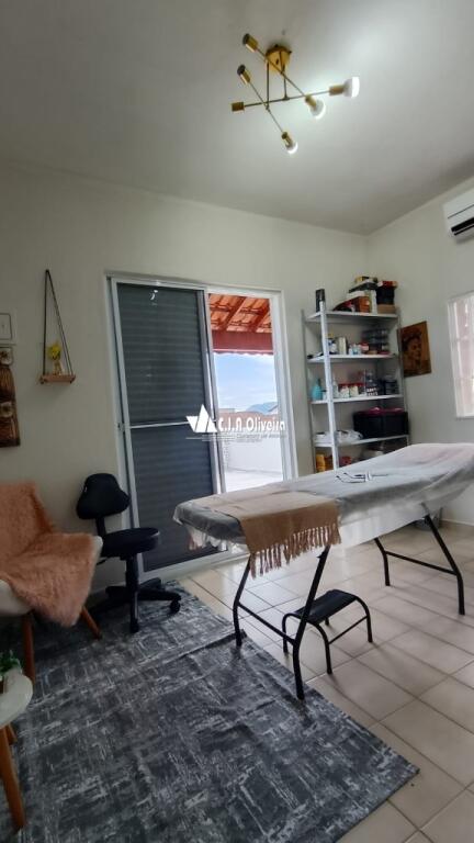 Casa com 3 quartos e 135 m² em Agenor De Campos, Mongaguá