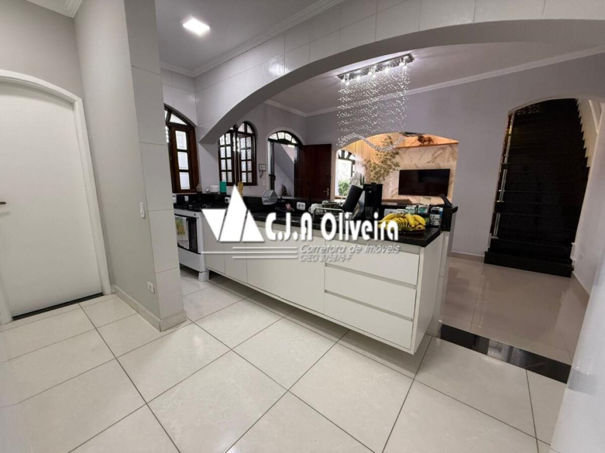 Casa com 4 quartos e 246 m² em Agenor De Campos, Mongaguá