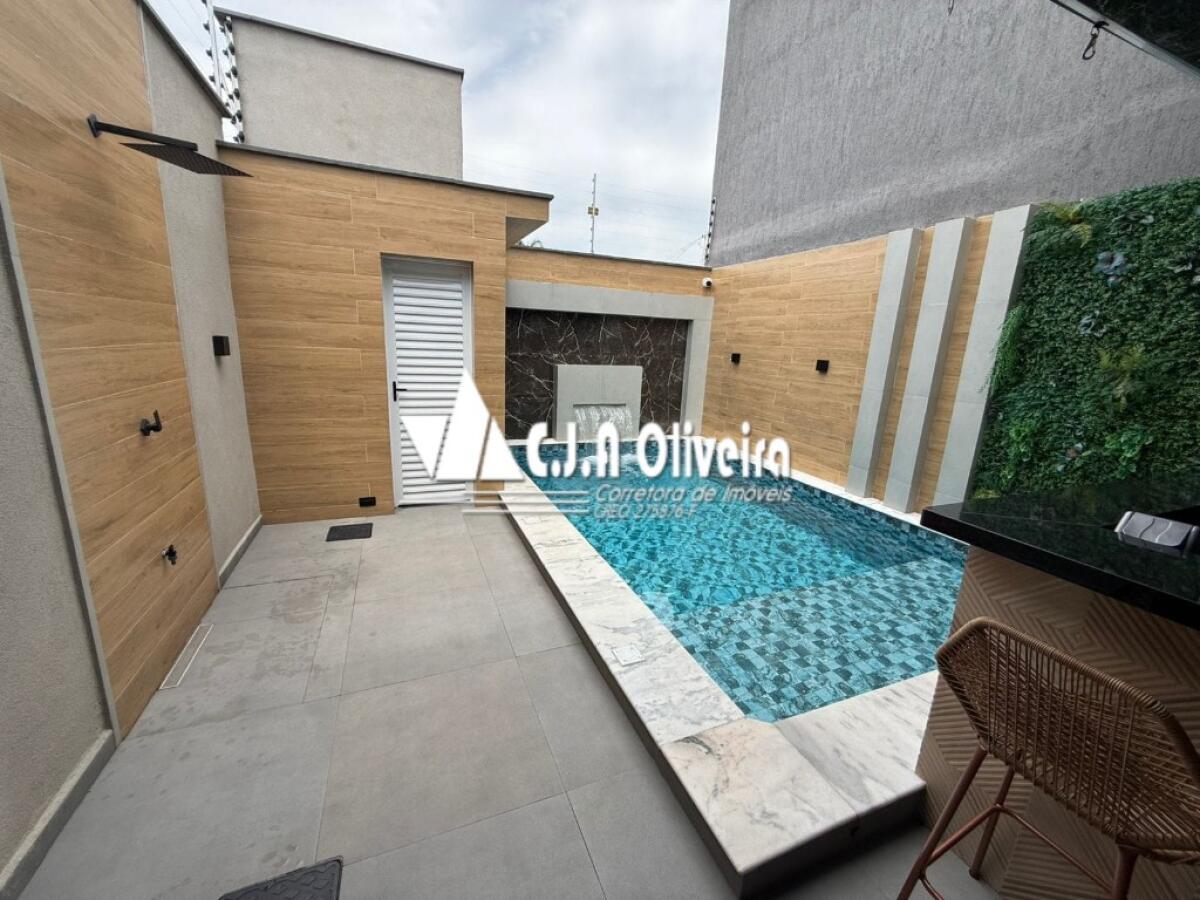 Casa com 4 quartos e 246 m² em Agenor De Campos, Mongaguá
