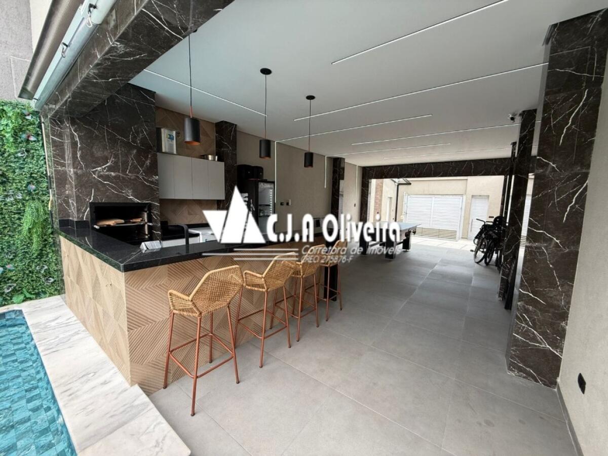 Casa com 4 quartos e 246 m² em Agenor De Campos, Mongaguá