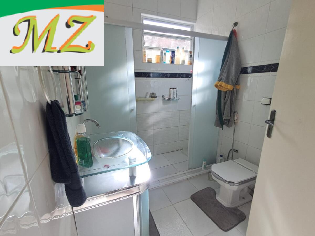 Casa com 3 quartos e 250 m² em José Menino, Santos