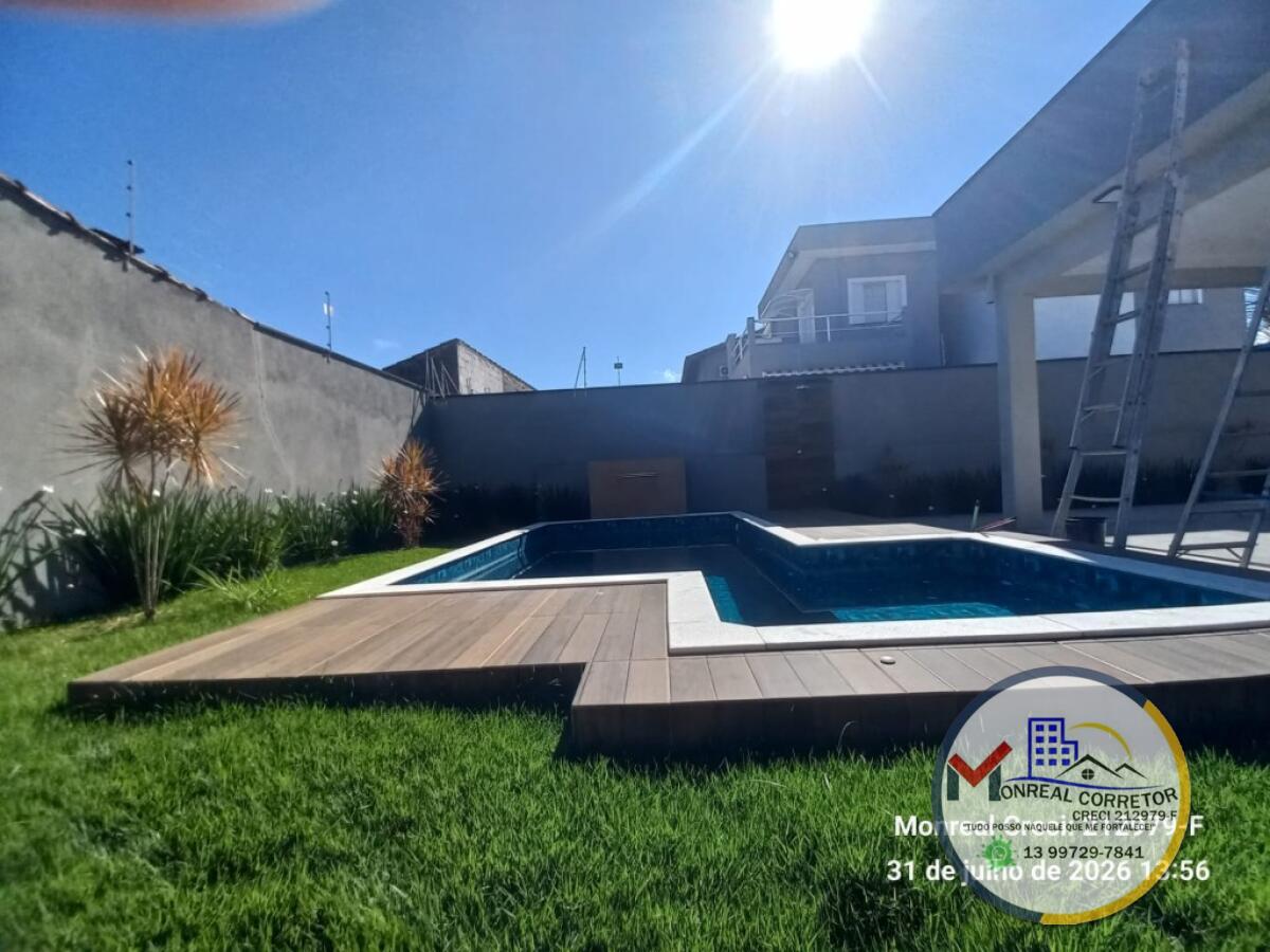 Casa com 3 quartos e 118 m² em Centro, Mongaguá