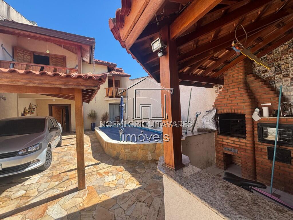 Casa com 3 quartos e 161 m² em Vila Aeroporto, Sorocaba