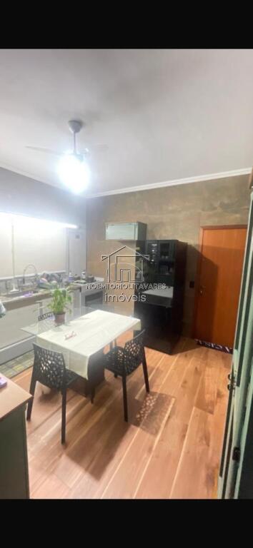 Casa com 3 quartos e 164 m² em Vila Aeroporto, Sorocaba