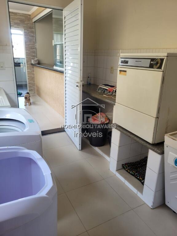 Casa com 4 quartos e 400 m² em Vila Aeroporto, Sorocaba