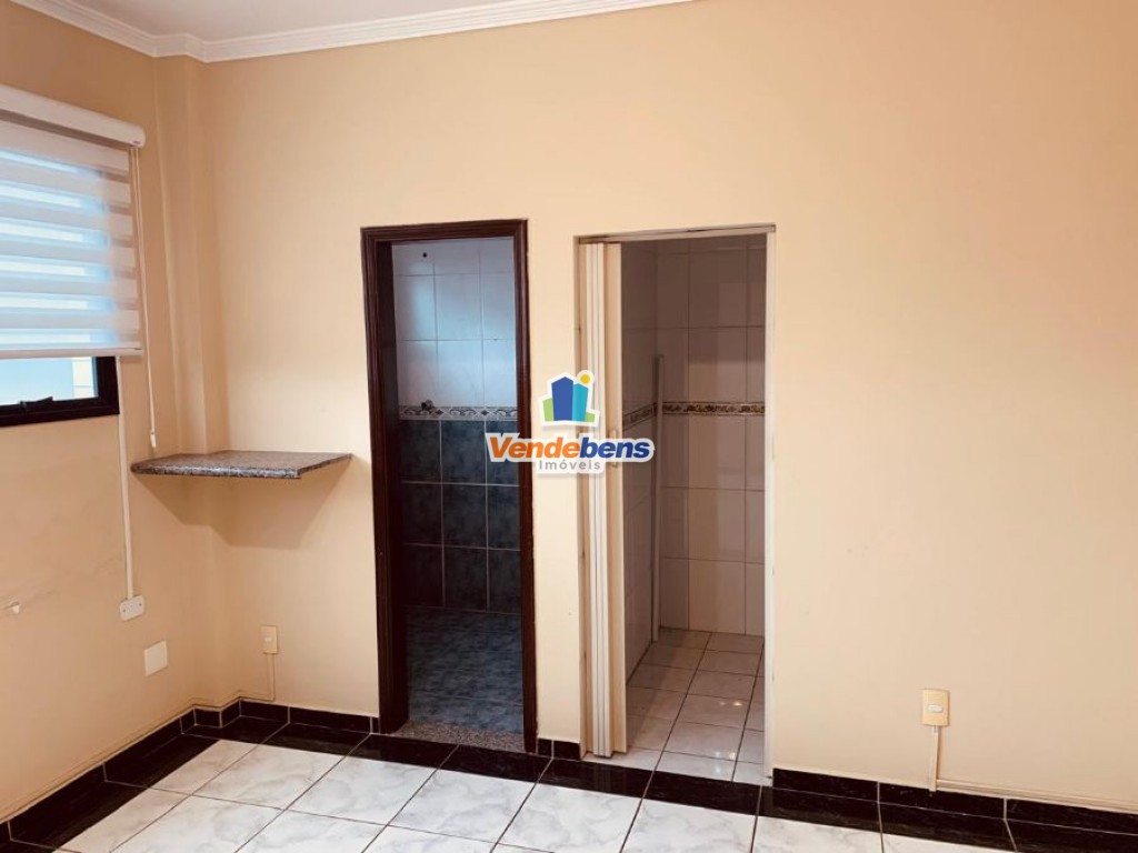 Apartamento com 42 m² em Vila Guilhermina, Praia Grande