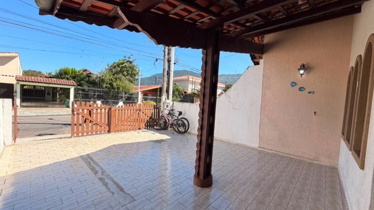 Casa com 3 quartos e 148 m² em Jardim Imperador, Praia Grande