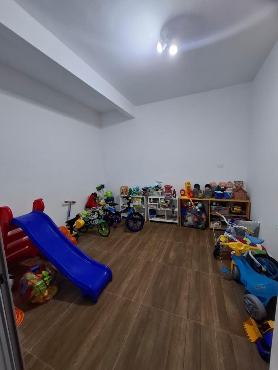 Casa com 4 quartos e 142 m² em Boqueirão, Praia Grande