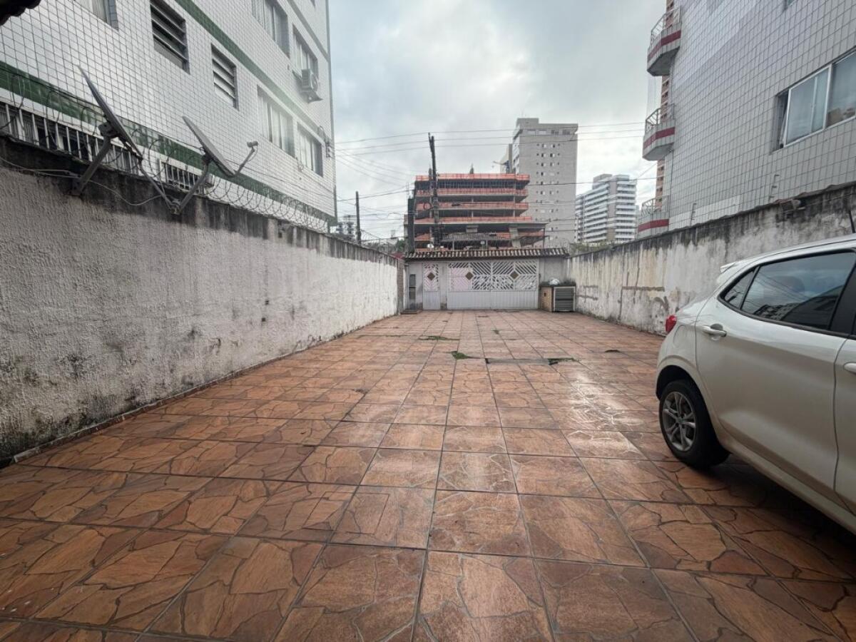 Casa com 3 quartos e 304 m² em Boqueirão, Praia Grande