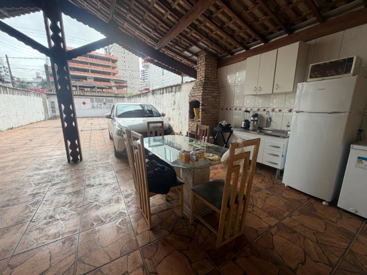 Casa com 3 quartos e 304 m² em Boqueirão, Praia Grande