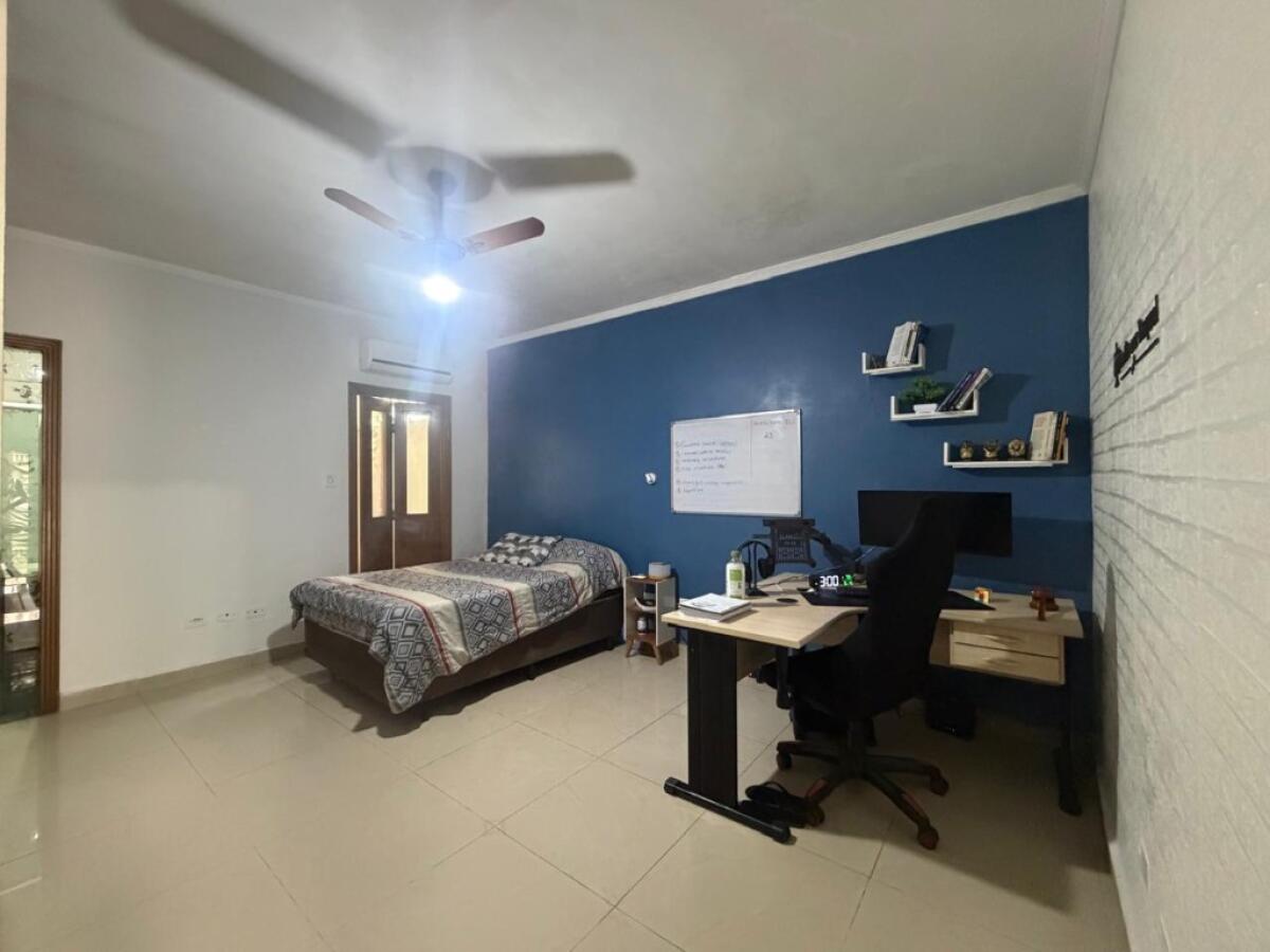 Casa com 3 quartos e 304 m² em Boqueirão, Praia Grande