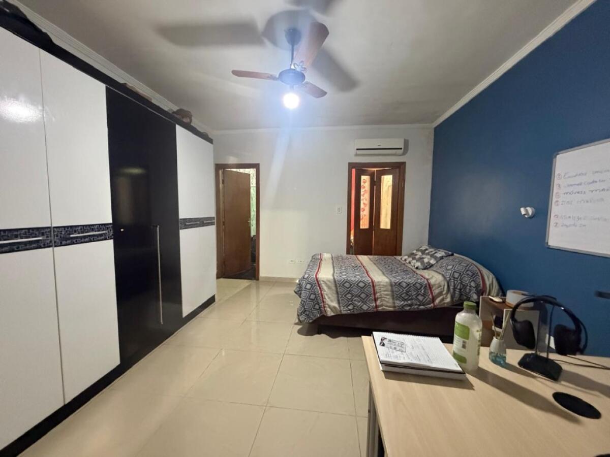 Casa com 3 quartos e 304 m² em Boqueirão, Praia Grande