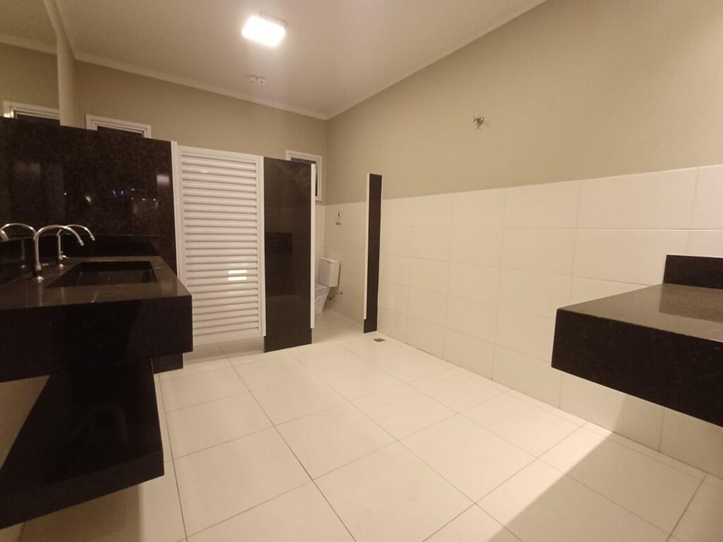Apartamento com 450 m² em Vila Guilhermina, Praia Grande