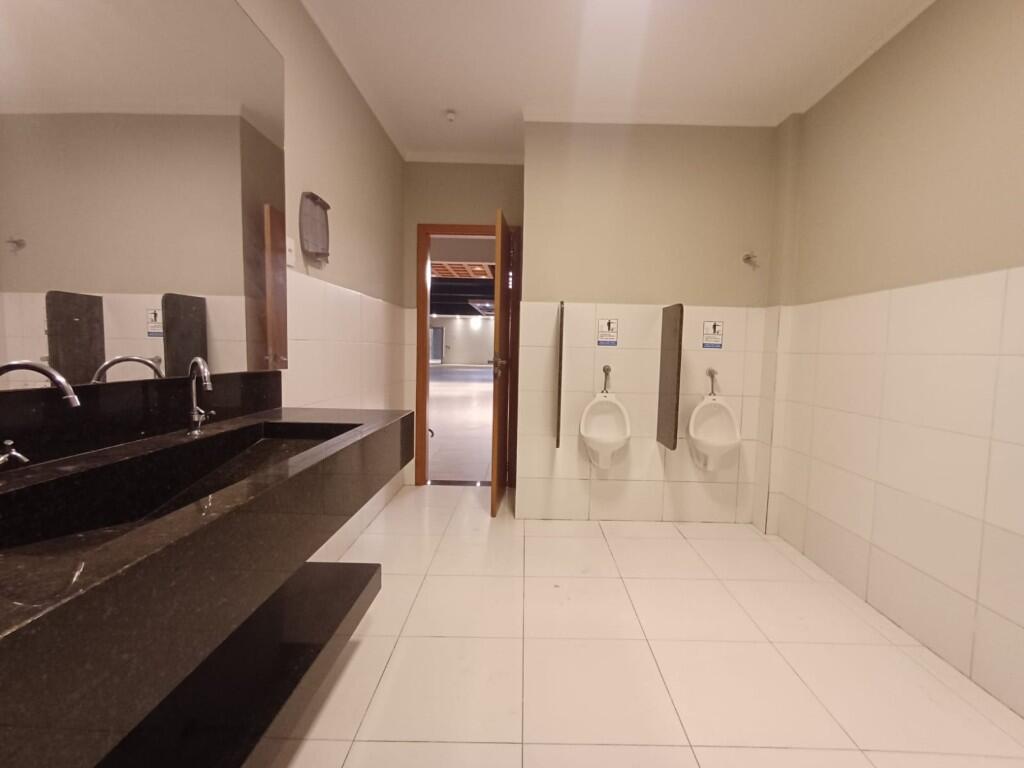 Apartamento com 450 m² em Vila Guilhermina, Praia Grande