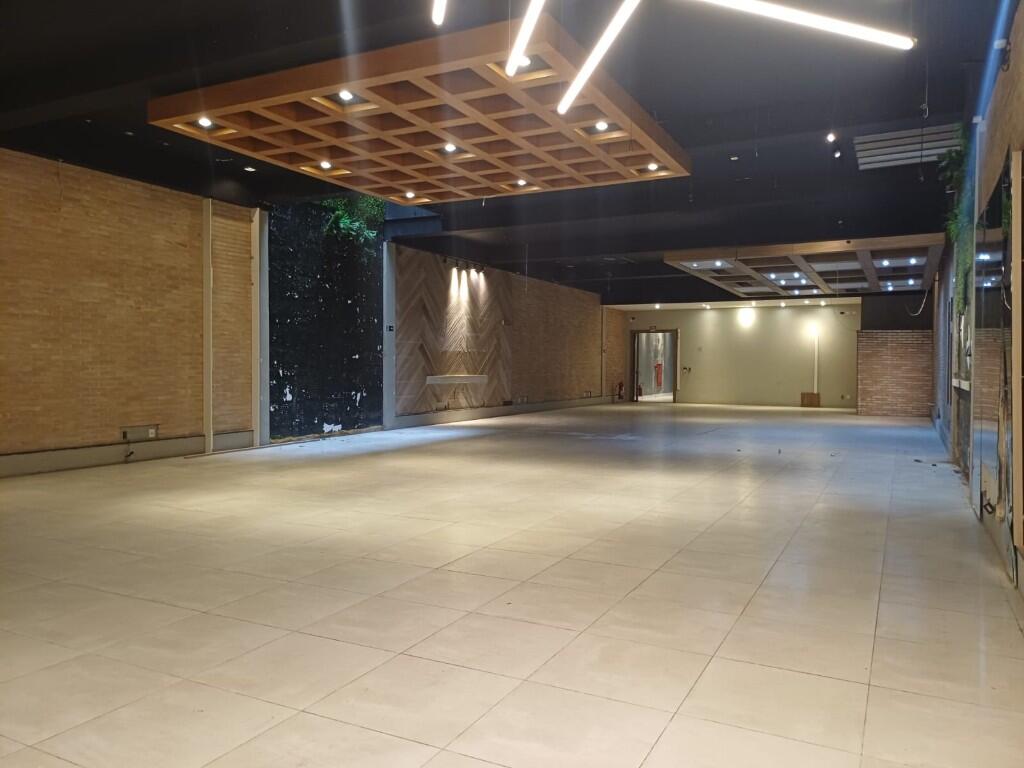Apartamento com 450 m² em Vila Guilhermina, Praia Grande