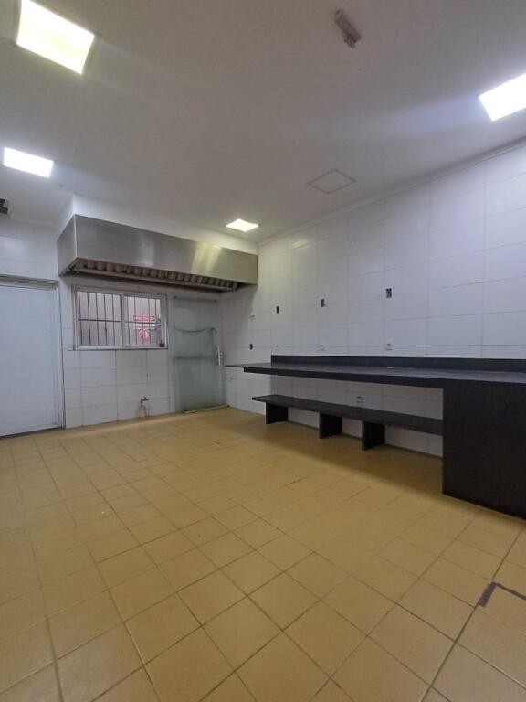 Apartamento com 450 m² em Vila Guilhermina, Praia Grande