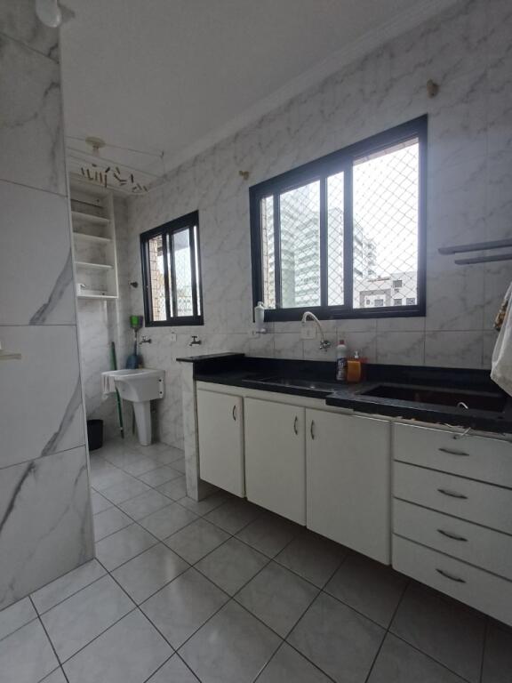 Apartamento com 1 quarto e 41 m² em Vila Guilhermina, Praia Grande