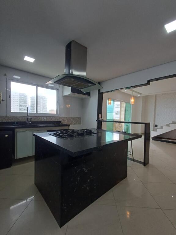 Apartamento com 3 quartos e 162 m² em Vila Guilhermina, Praia Grande
