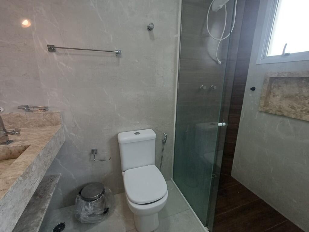 Apartamento com 3 quartos e 162 m² em Vila Guilhermina, Praia Grande