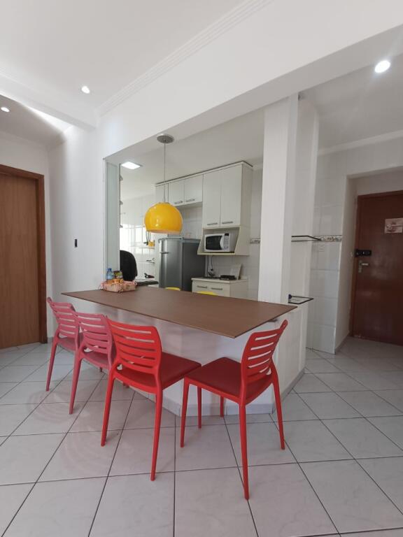 Apartamento com 1 quarto e 48 m² em Vila Guilhermina, Praia Grande