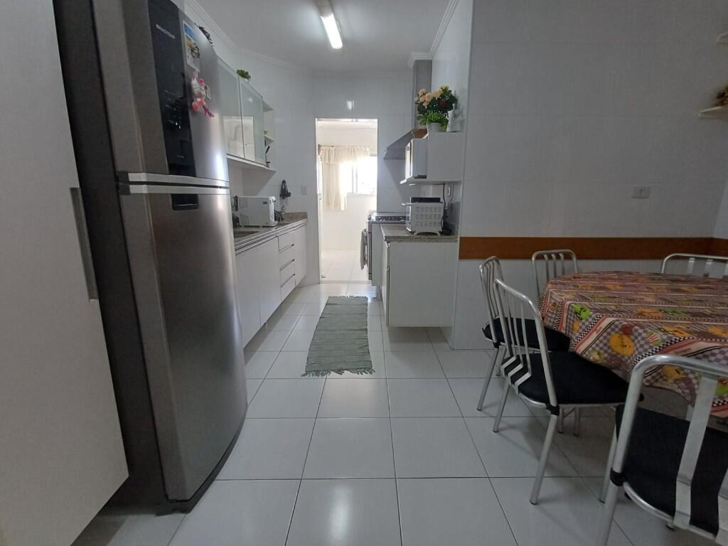 Apartamento com 3 quartos e 226 m² em Vila Guilhermina, Praia Grande