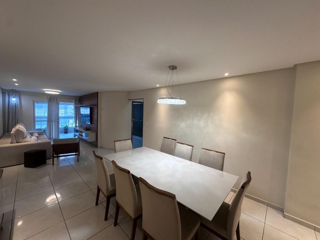 Apartamento com 3 quartos e 140 m² em Vila Guilhermina, Praia Grande