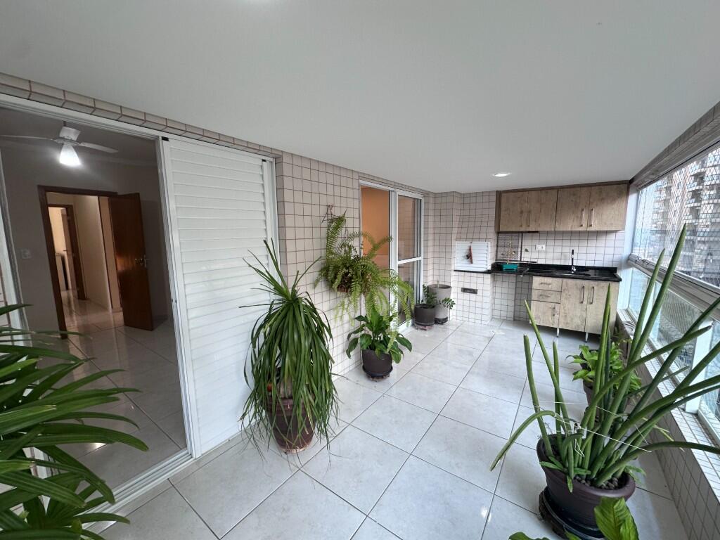 Apartamento com 3 quartos e 140 m² em Vila Guilhermina, Praia Grande