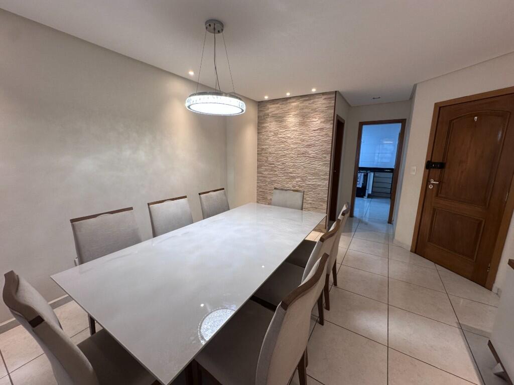 Apartamento com 3 quartos e 140 m² em Vila Guilhermina, Praia Grande