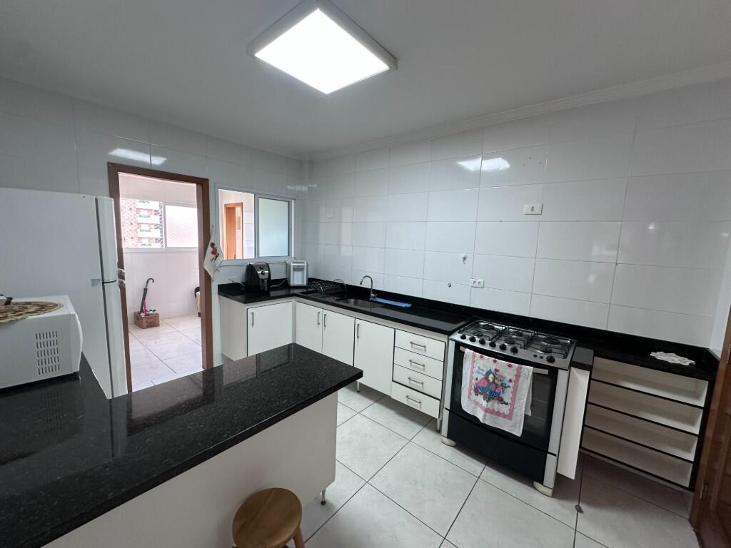 Apartamento com 3 quartos e 140 m² em Vila Guilhermina, Praia Grande