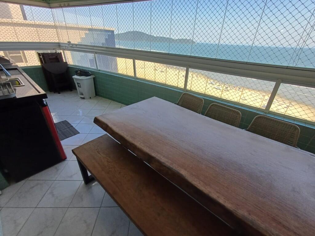Casa com 3 quartos e 146 m² em Vila Guilhermina, Praia Grande