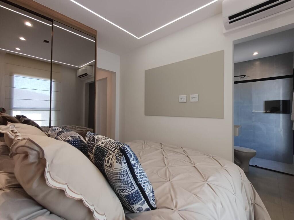 Apartamento com 2 quartos e 74 m² em Vila Guilhermina, Praia Grande