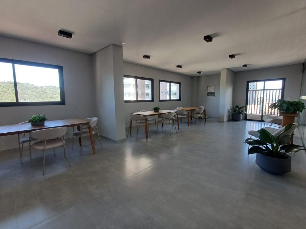 Apartamento com 2 quartos e 74 m² em Vila Guilhermina, Praia Grande
