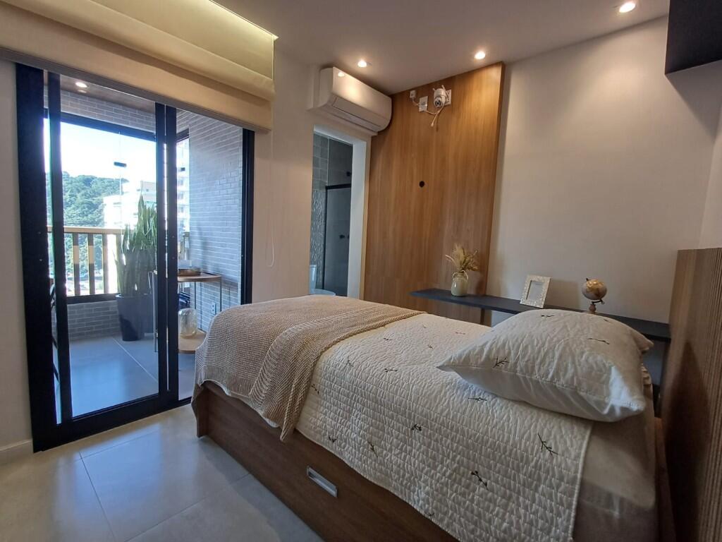 Apartamento com 2 quartos e 74 m² em Vila Guilhermina, Praia Grande