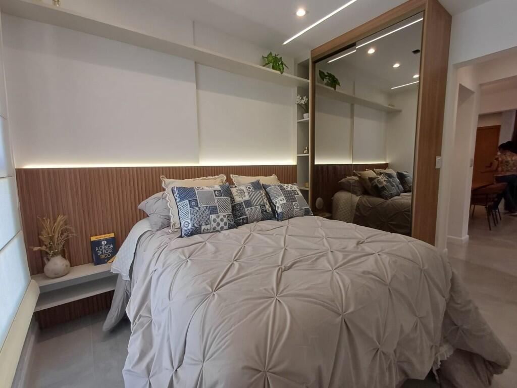 Apartamento com 2 quartos e 74 m² em Vila Guilhermina, Praia Grande
